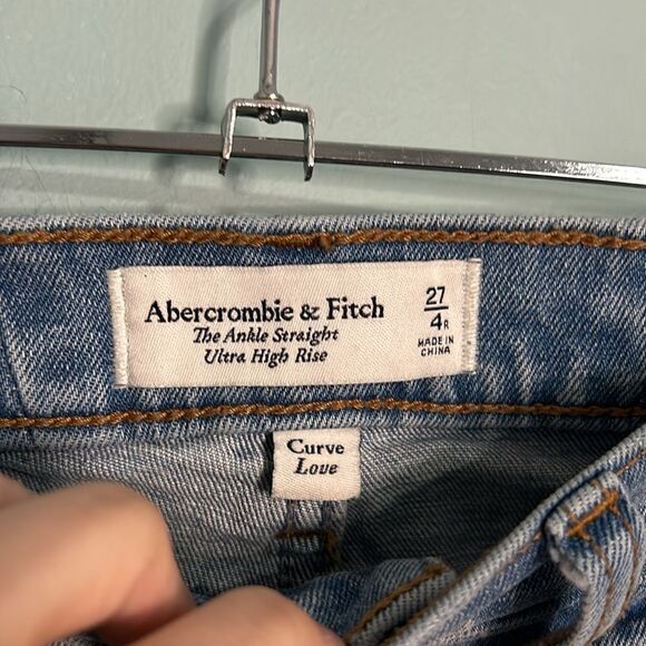 Abercrombie The Ankle Straight Ultra High Rise Curve Love - Picture 5 of 9